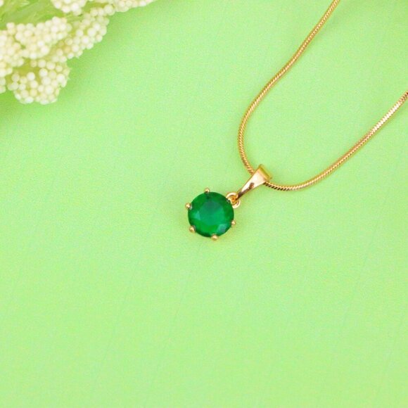 "Elegant Green Solitaire Pendant in Gold – Radiant Accent, XPPT1641 - Picture 2 of 13